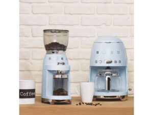 318206 5 drip coffee machine 50 s style dcf02pbeu pastel blue smeg - قهوه ساز آبی پاستیلی اسمگ مدل DCF02PB