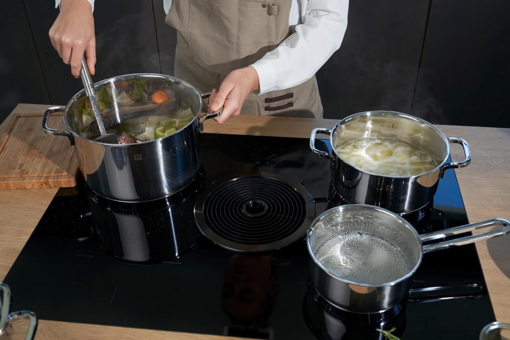 8 22 - سرویس قابلمه 9 پارچه زولینگ مدل Quadro